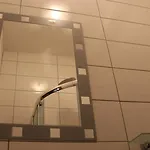 Elg פוסטוינה