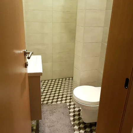 招待所 Elg 波斯托伊纳