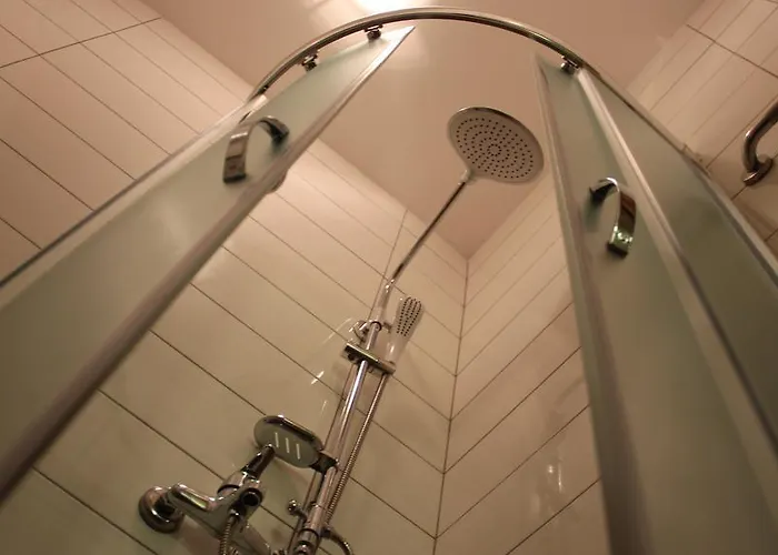 Elg بيت ضيافة بوستوينا