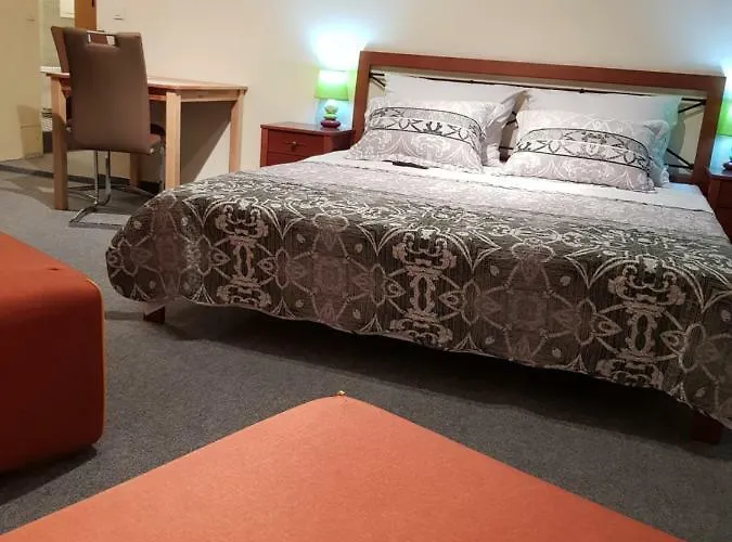 Elg Pensjonat Postojna