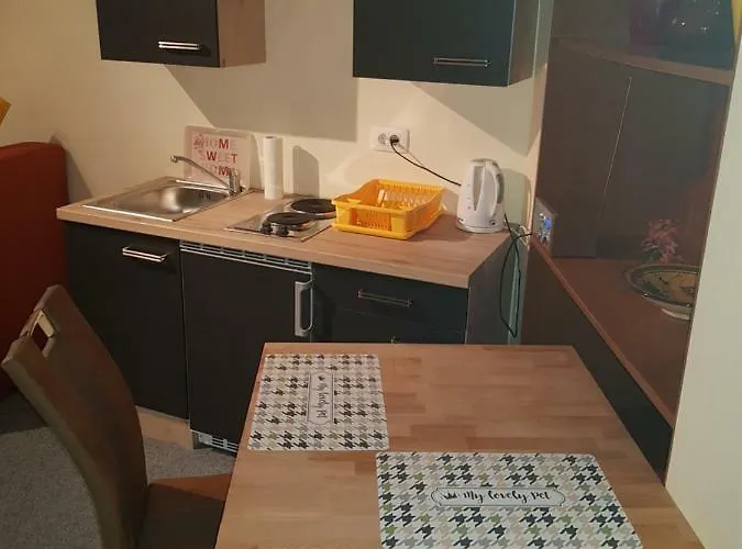 Elg بوستوينا