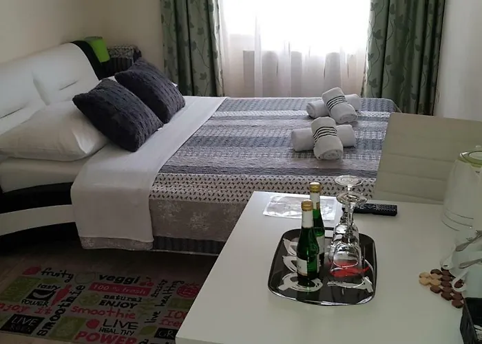 Elg بوستوينا