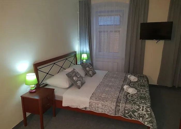 بيت ضيافة Elg بوستوينا